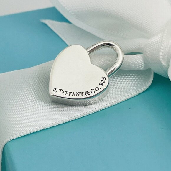 Tiffany & Co Script Notes Heart Charm Padlock Lock or Pendant in Sterling Silver - Picture 7 of 9